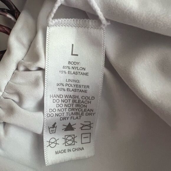 Floral V Neck Strappy One Piece Swimsuit - Picture 8 of 8